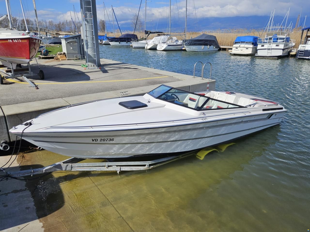 Century Ultra 2 - Mercruiser 454 Magnum