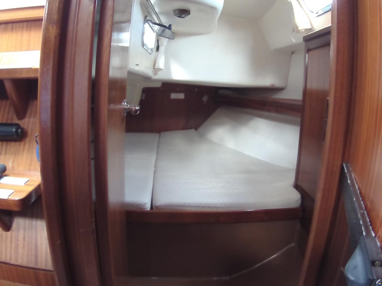 Bavaria 37