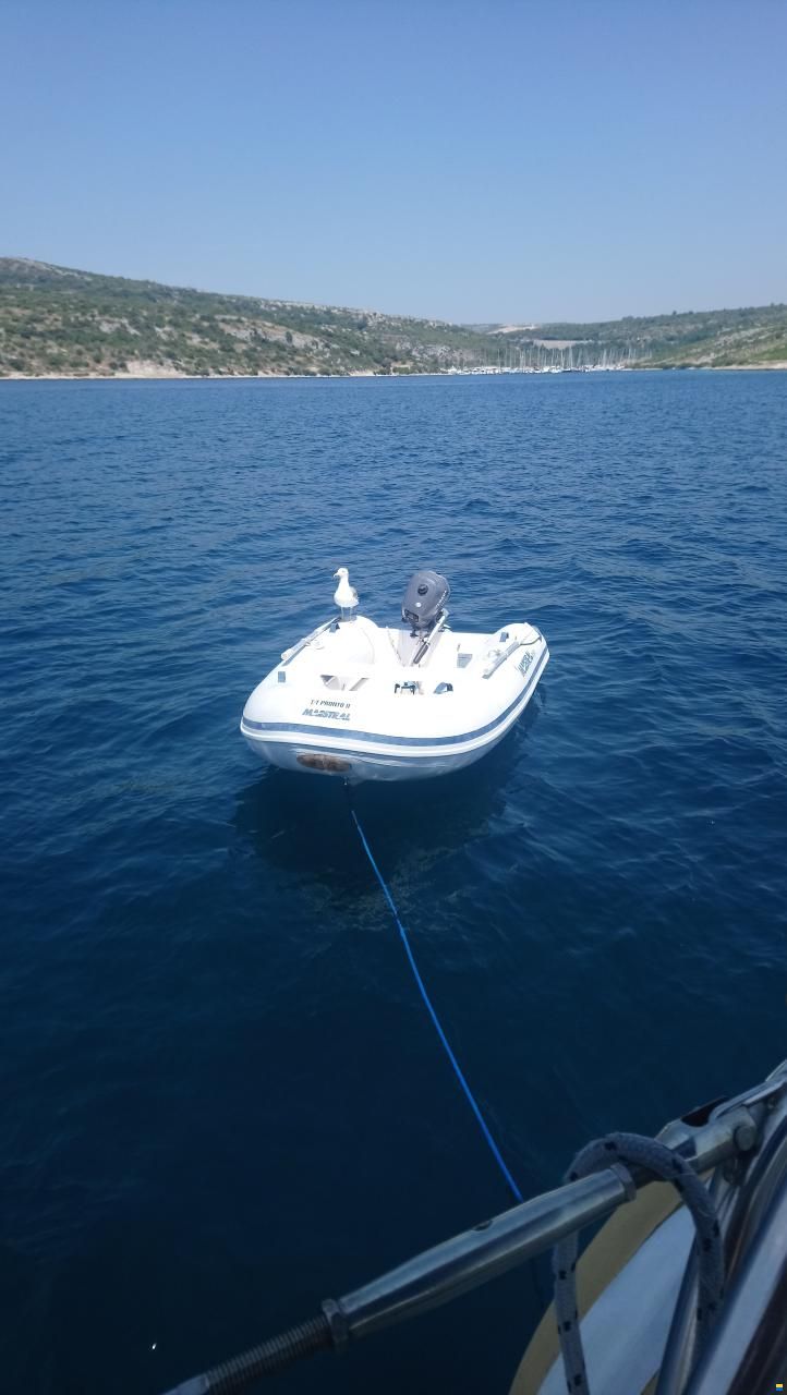 Bavaria 37