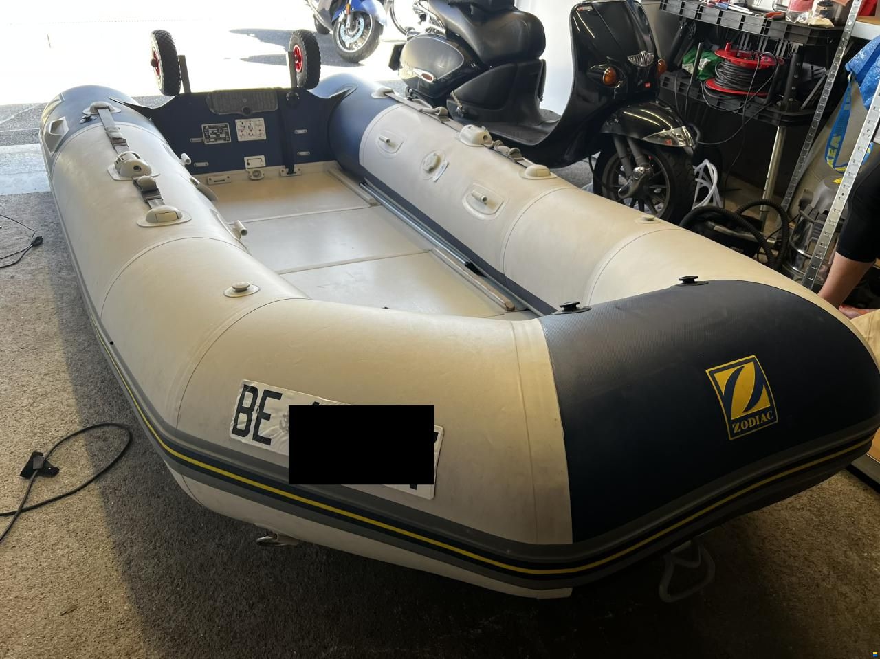 Zodiac Cadet 310 Solid