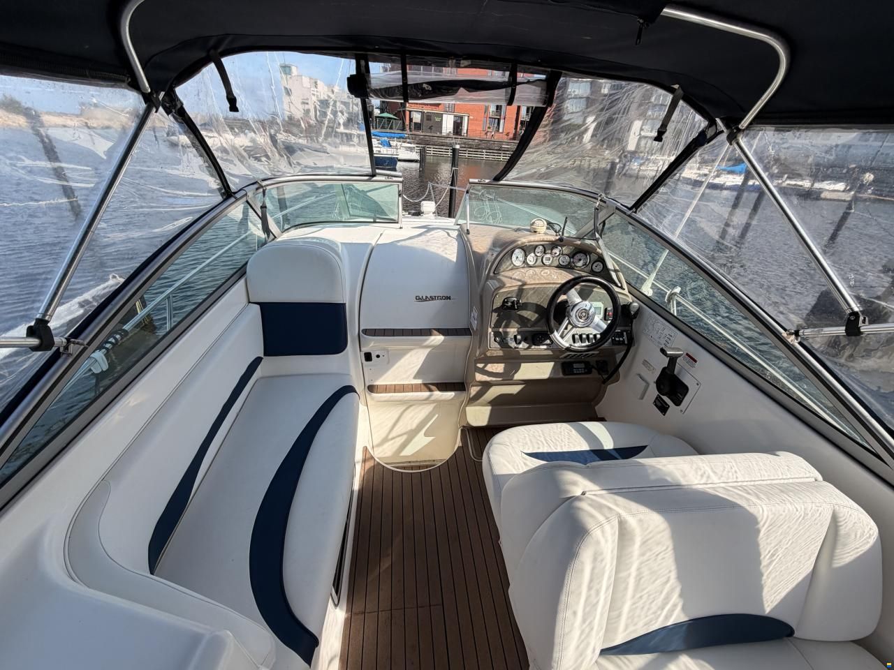 Glastron GS 279