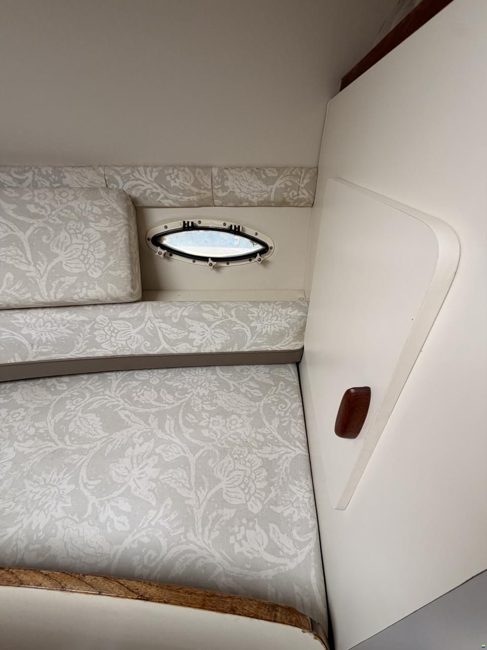 Glastron GS 279