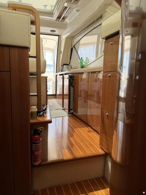 Sealine C39