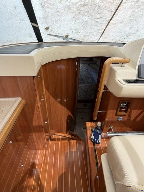 Sealine C39