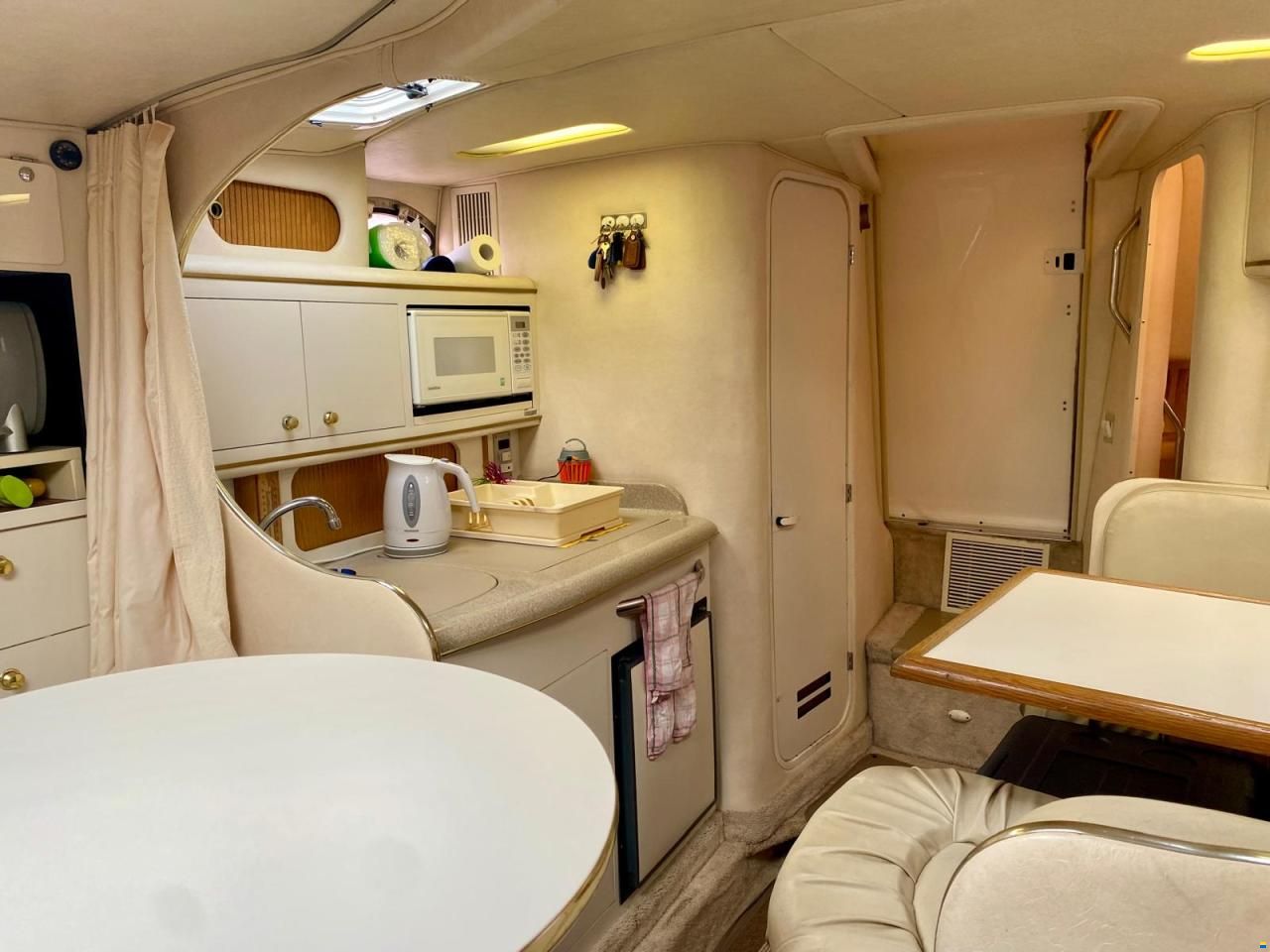 Sea Ray Sundancer 290