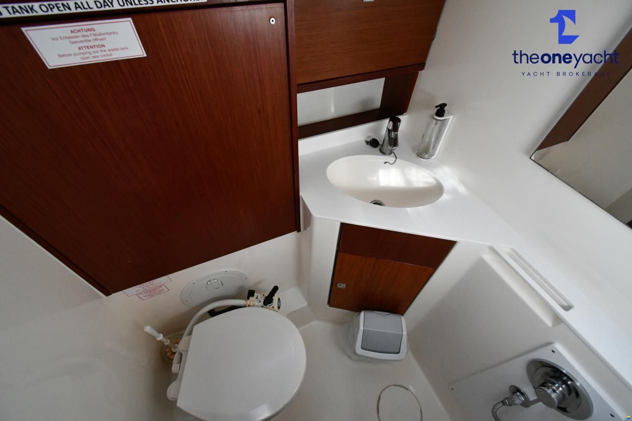 Bavaria 46 Cruiser Style Blue Edition