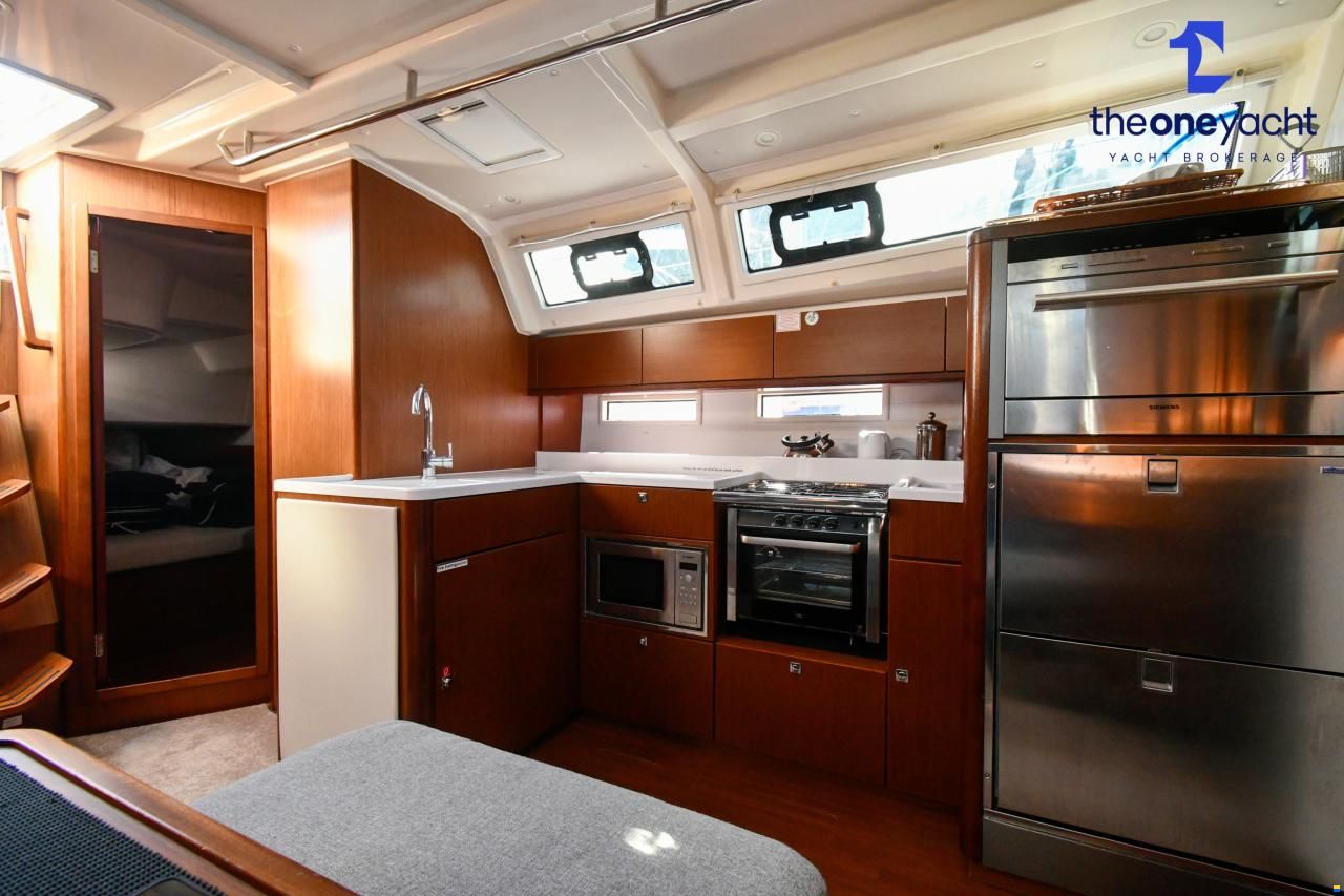 Bavaria 46 Cruiser Style Blue Edition