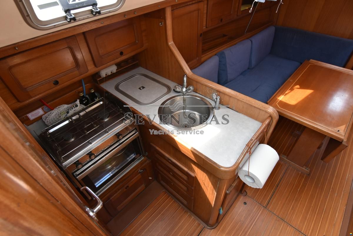 Bavaria 320
