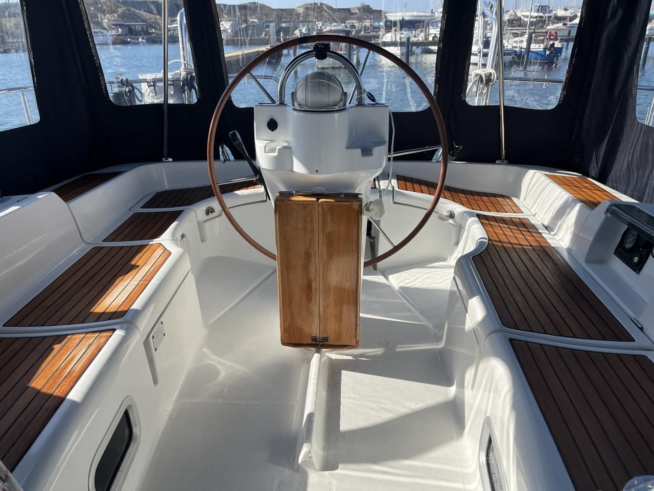 Beneteau Oceanis Clipper 393