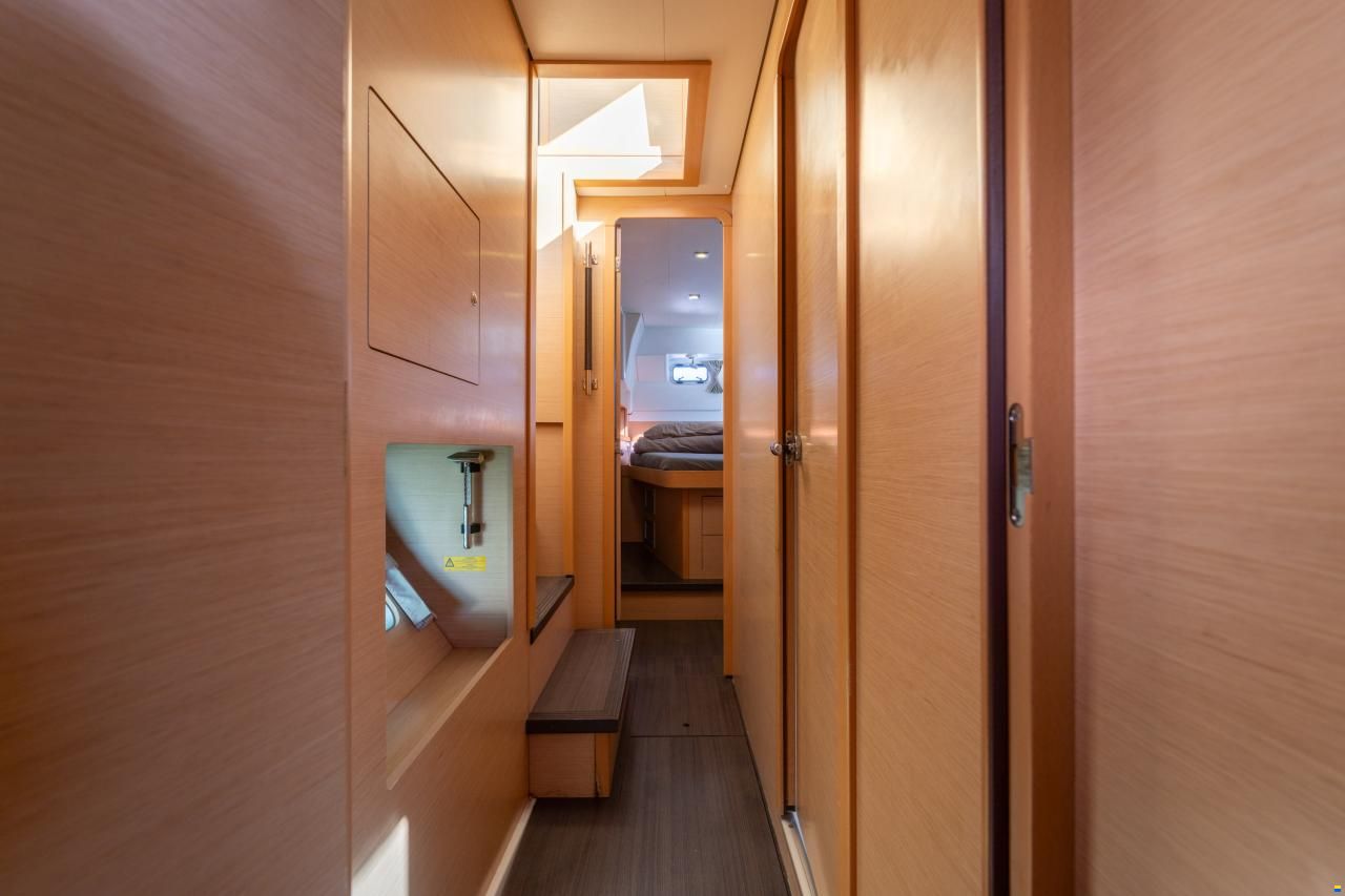 Lagoon 400S2