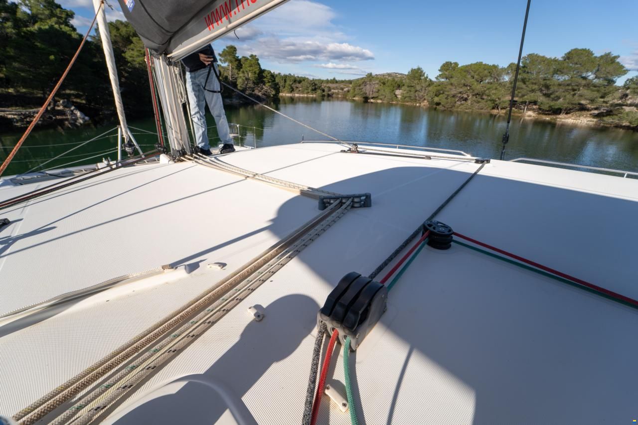 Lagoon 400S2