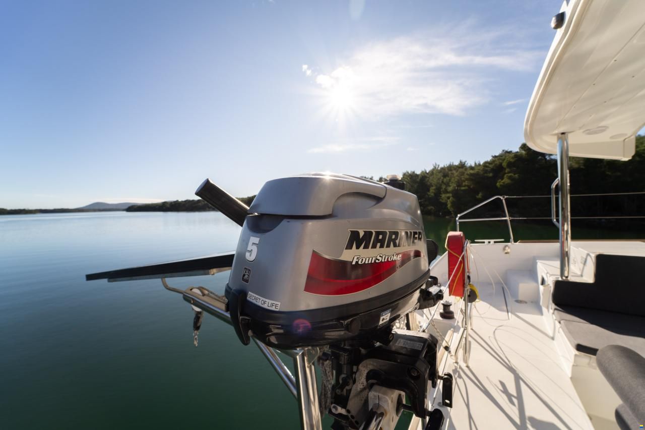 Lagoon 400S2