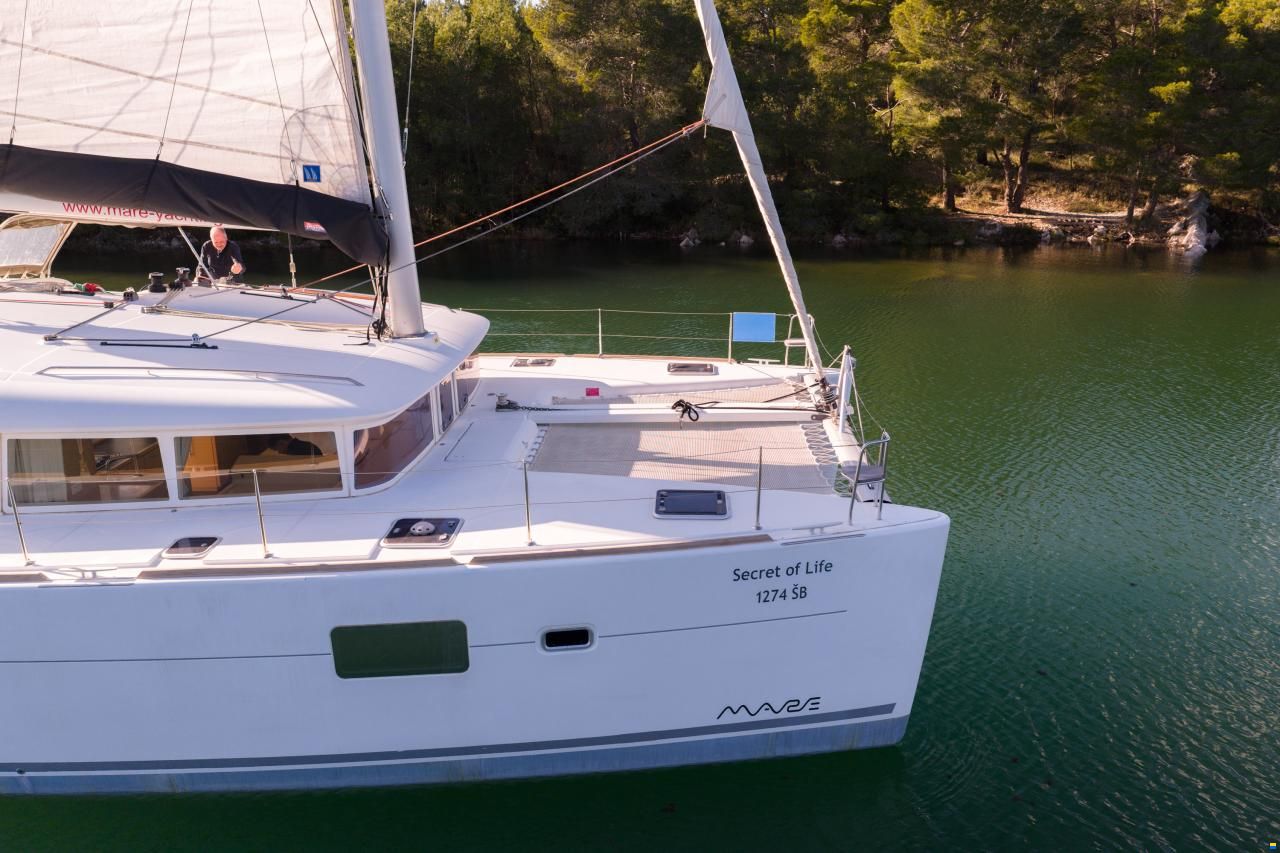 Lagoon 400S2