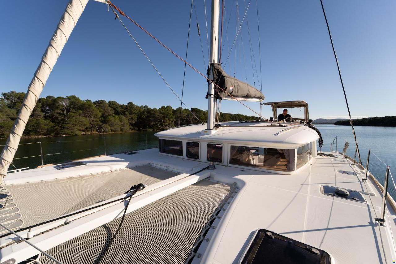 Lagoon 400S2