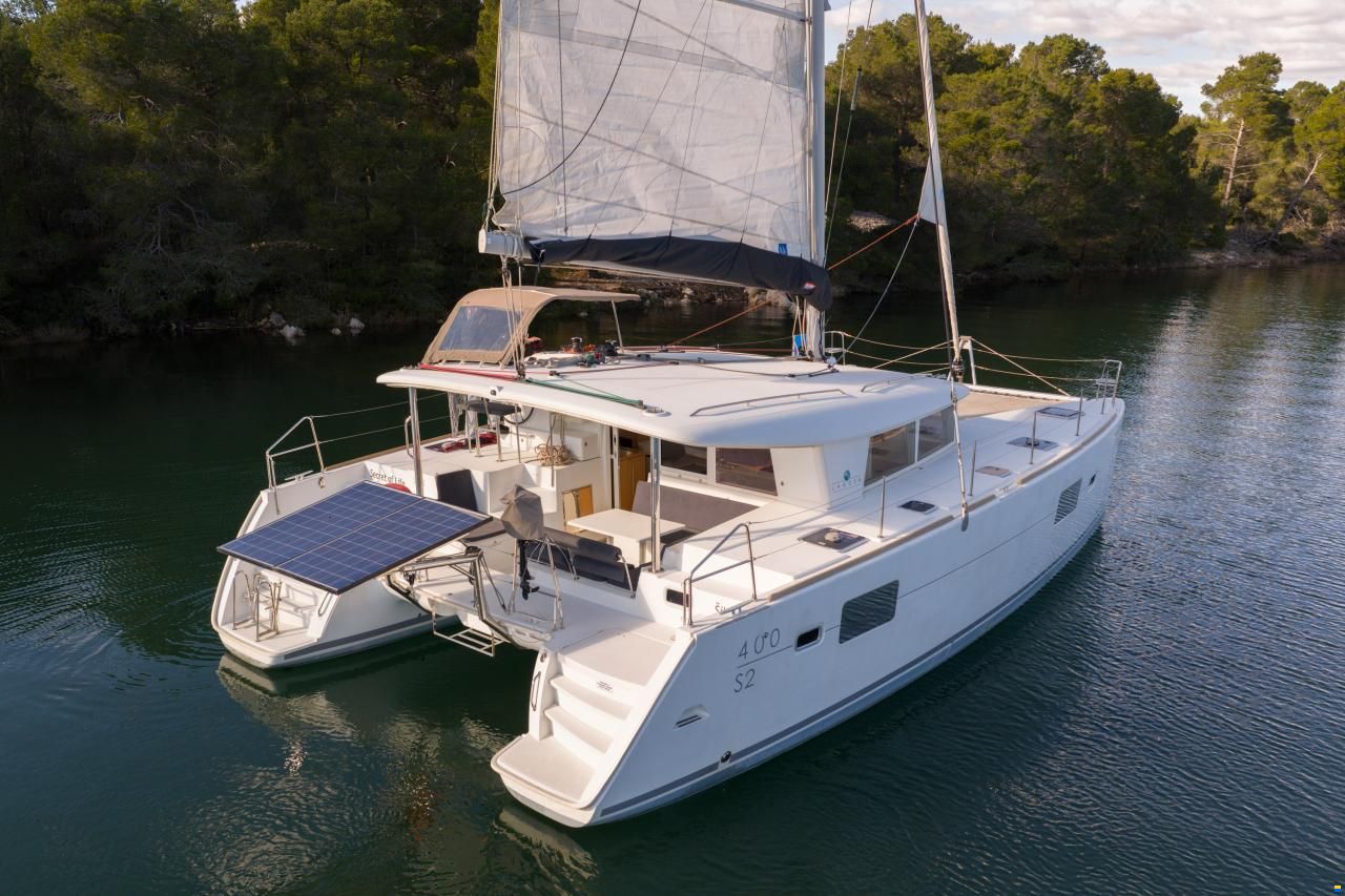Lagoon 400S2