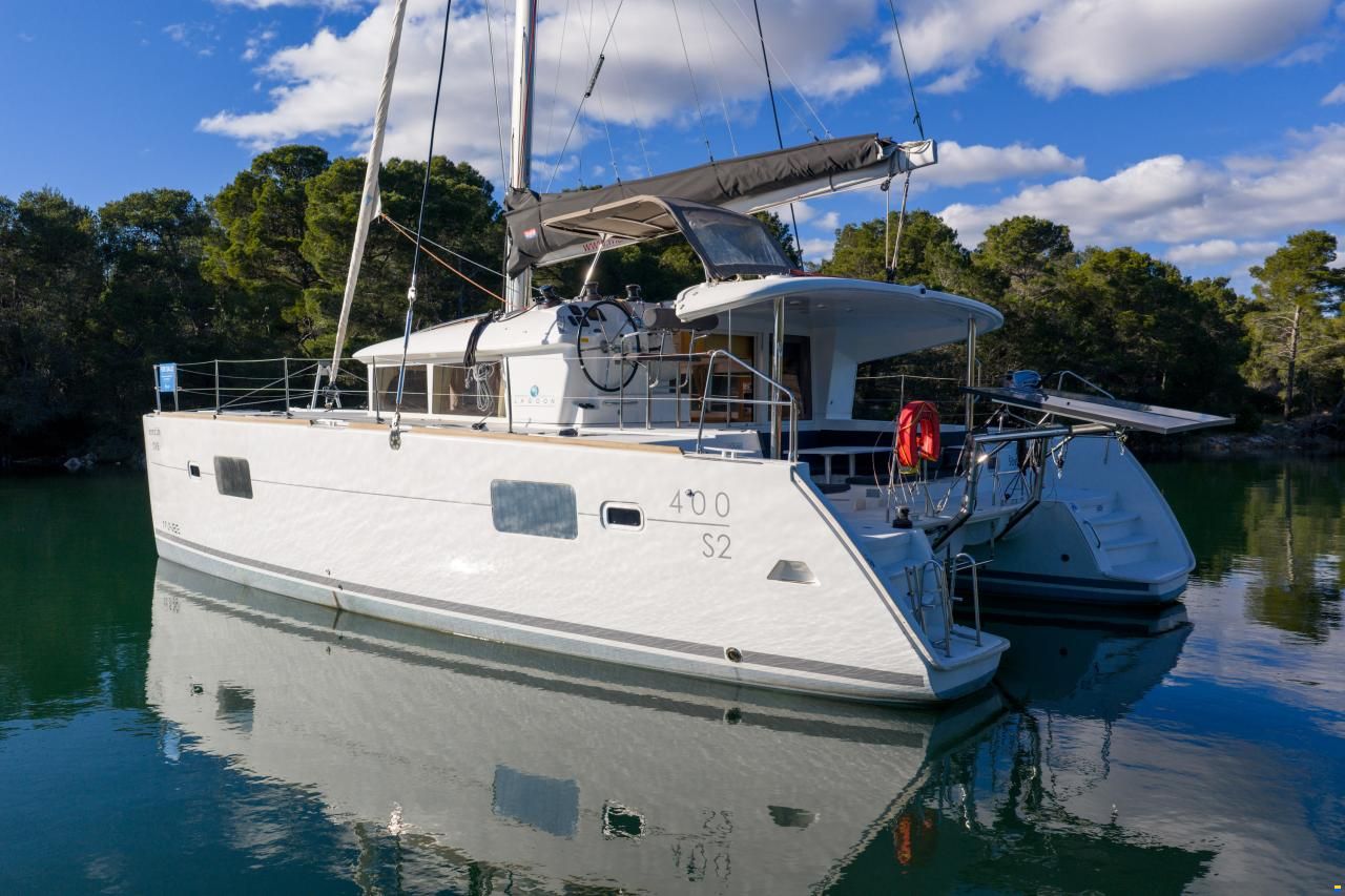 Lagoon 400S2