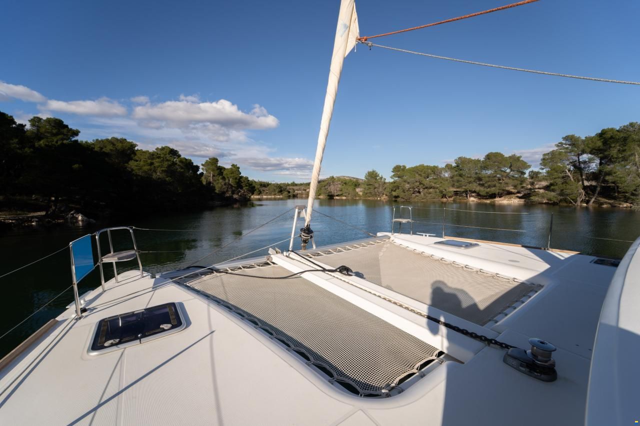 Lagoon 400S2