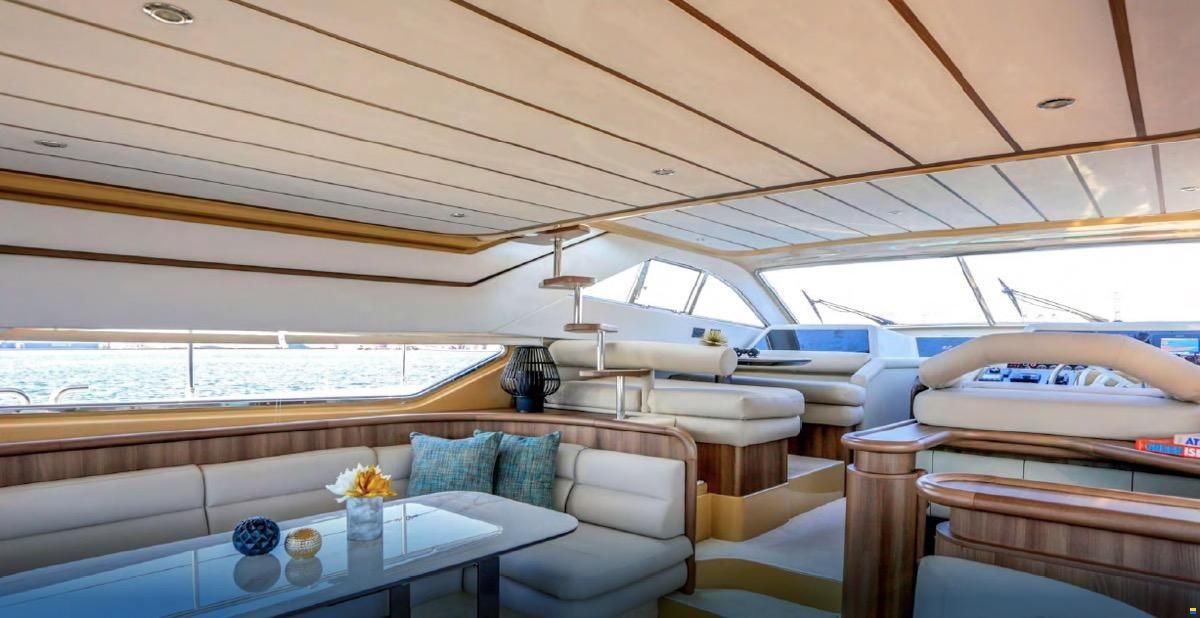 Ferretti 57