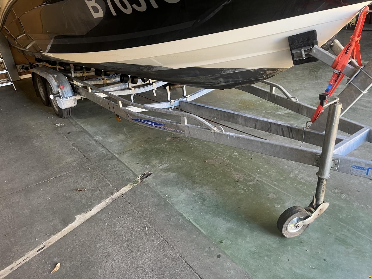 Bayliner Vr6