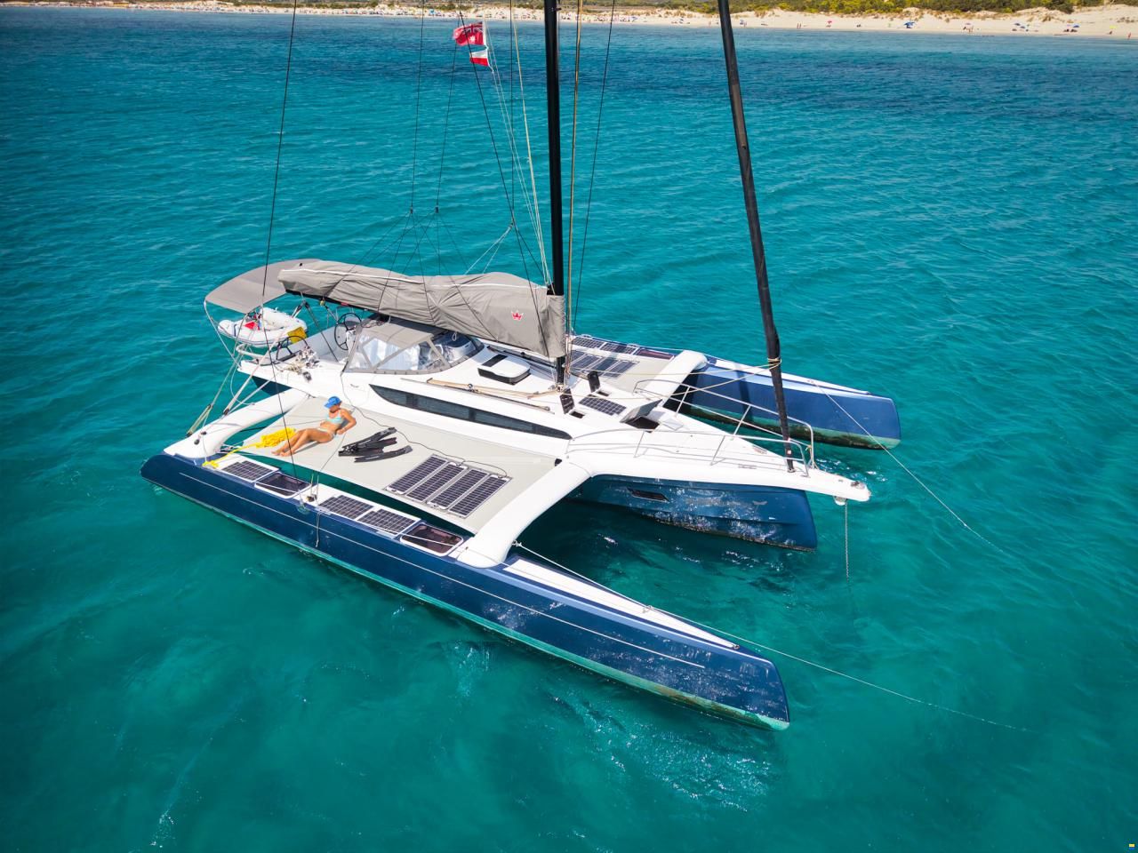 Dragonfly 36 ft Performance
