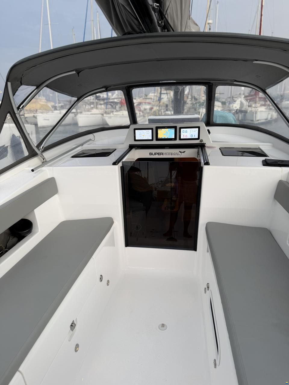 Dragonfly 36 ft Performance