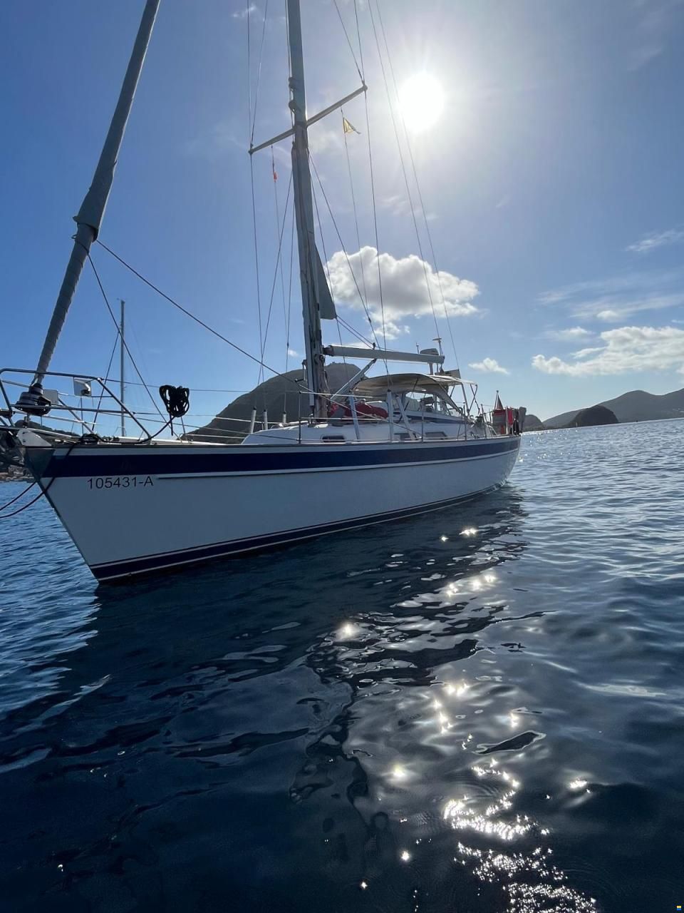 Hallberg-Rassy 37
