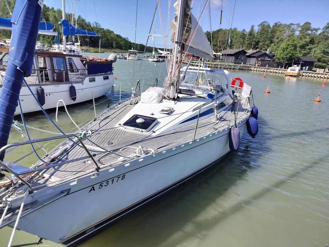 Beneteau First 38