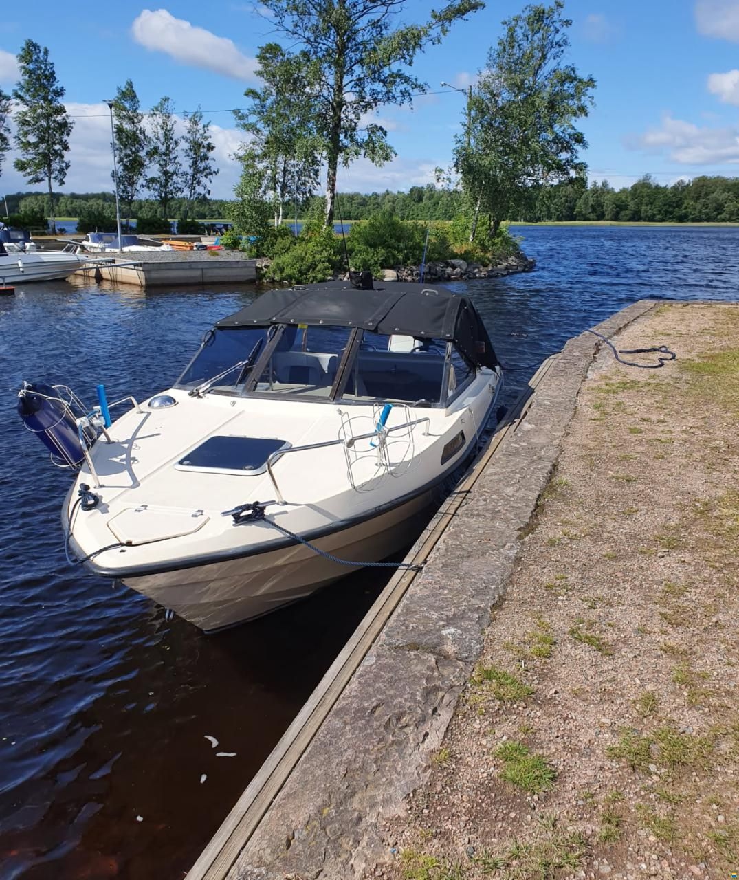 Uttern 6200 DC