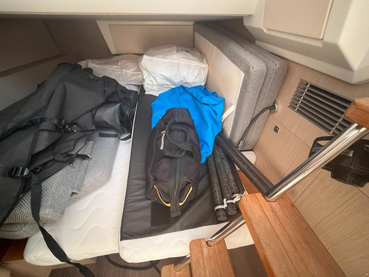 Jeanneau Yacht 55
