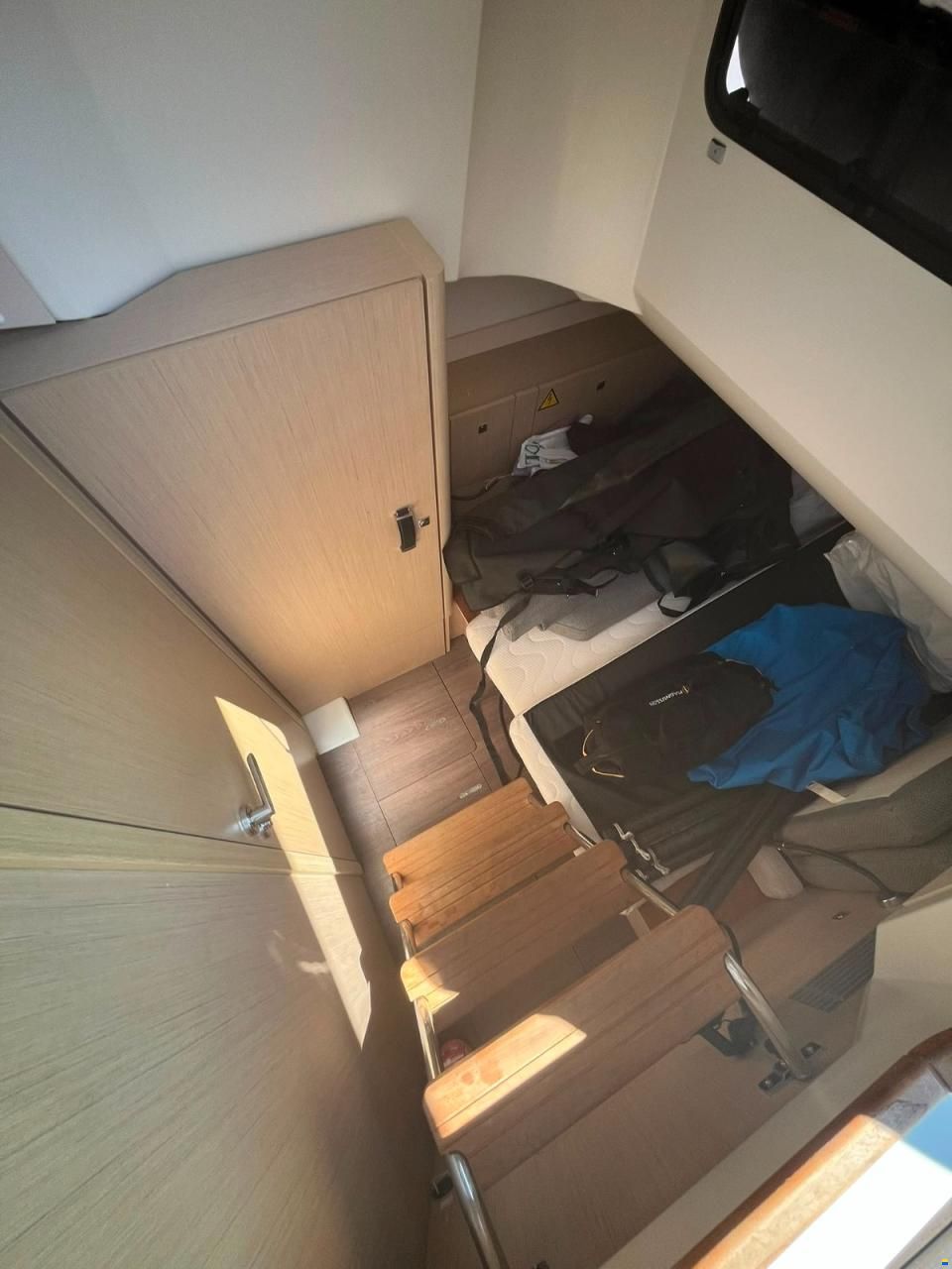 Jeanneau Yacht 55