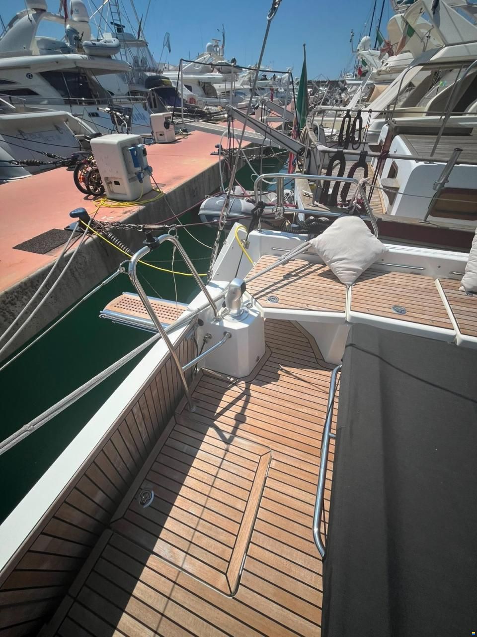 Jeanneau Yacht 55