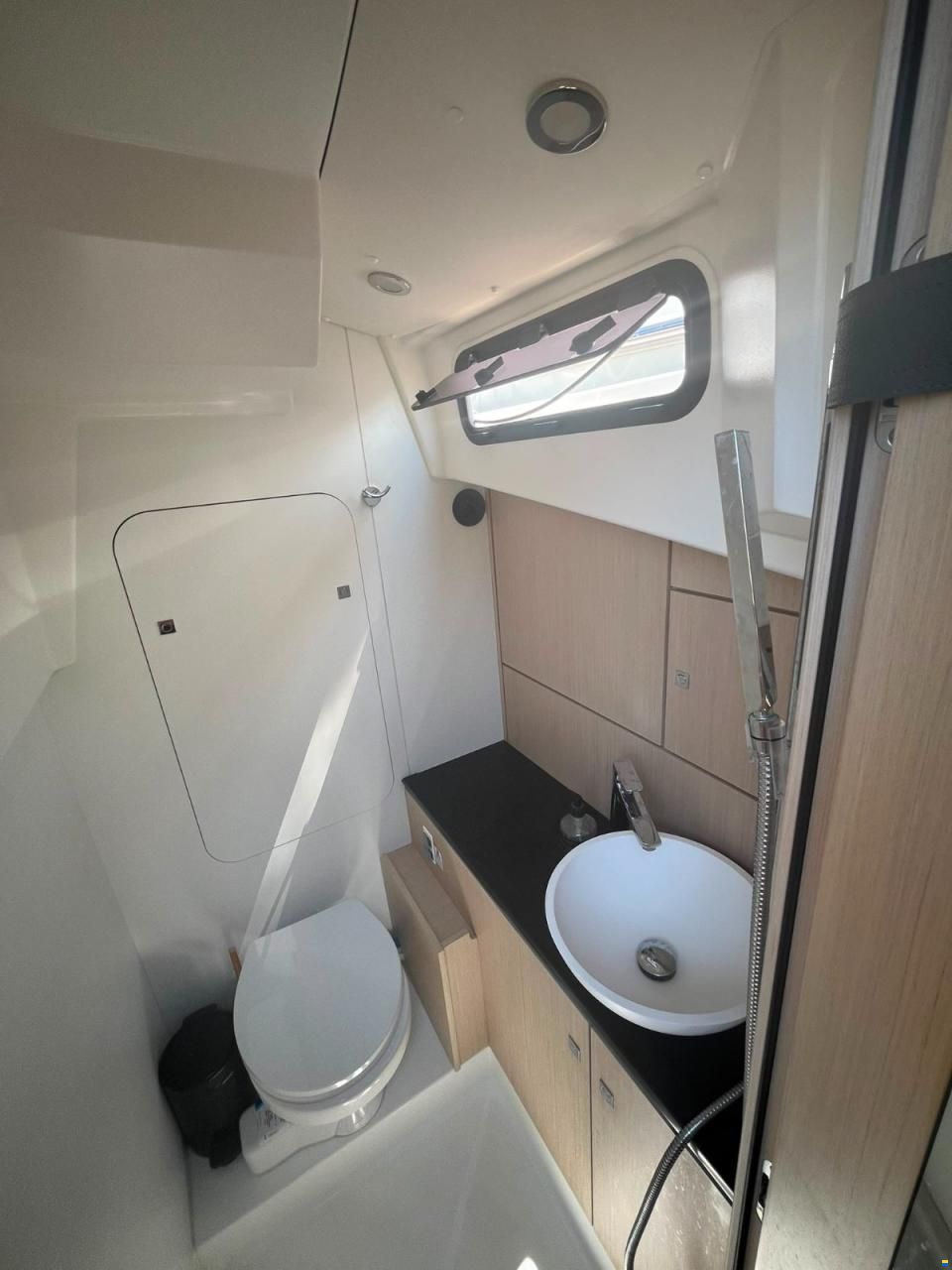 Jeanneau Yacht 55