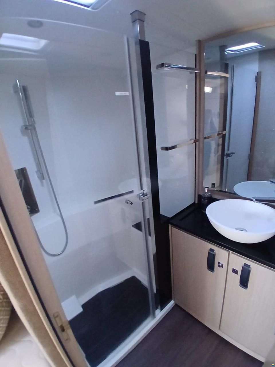 Jeanneau Yacht 55