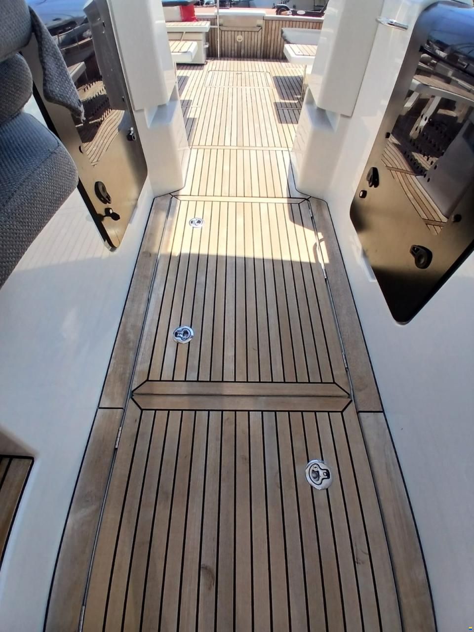 Jeanneau Yacht 55