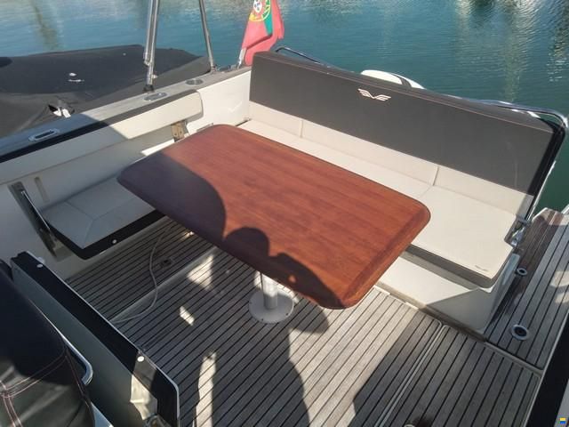 Beneteau Flyer 8.8 SunDeck