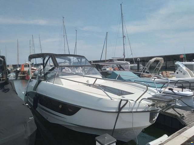 Beneteau Flyer 8.8 SunDeck
