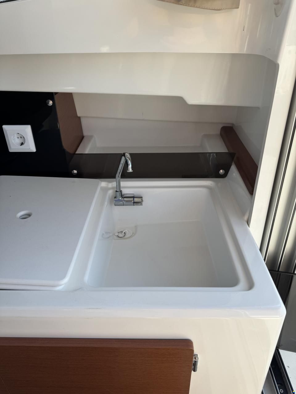 Jeanneau Merry Fisher 695
