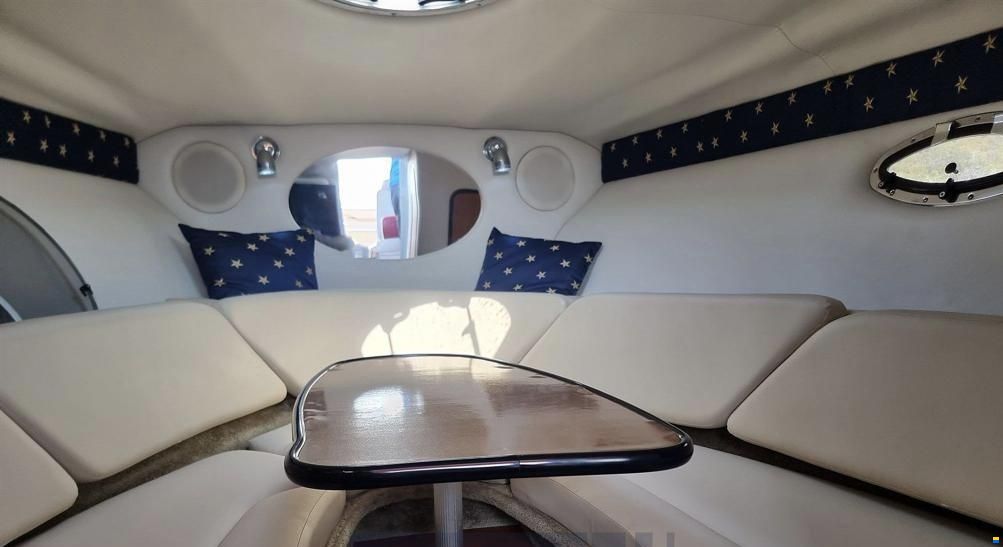 Crownline 270CR