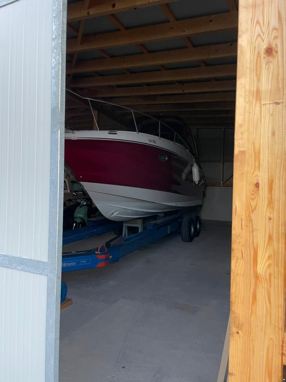 Crownline 270CR