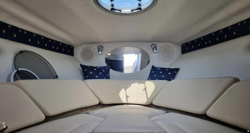 Crownline 270CR