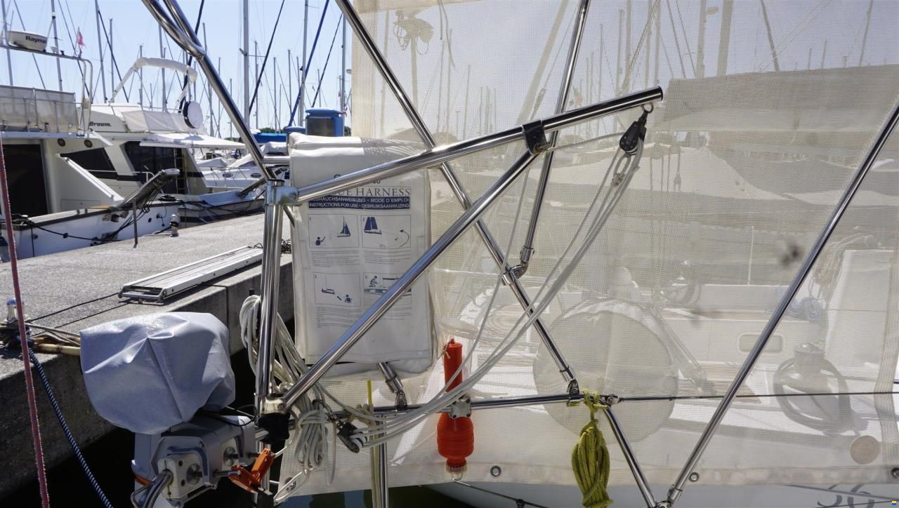 Bavaria 38