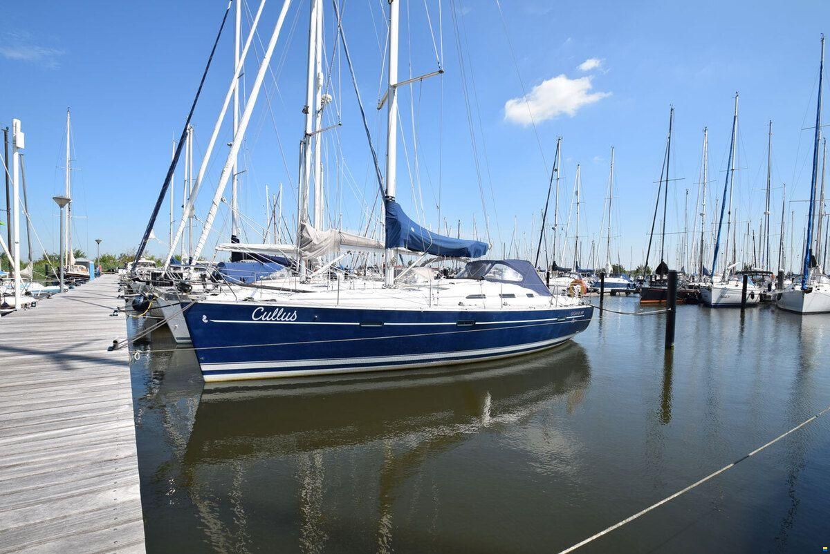 Beneteau Oceanis 393