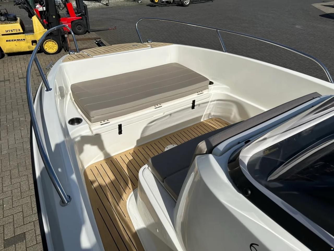 Quicksilver 605 Open