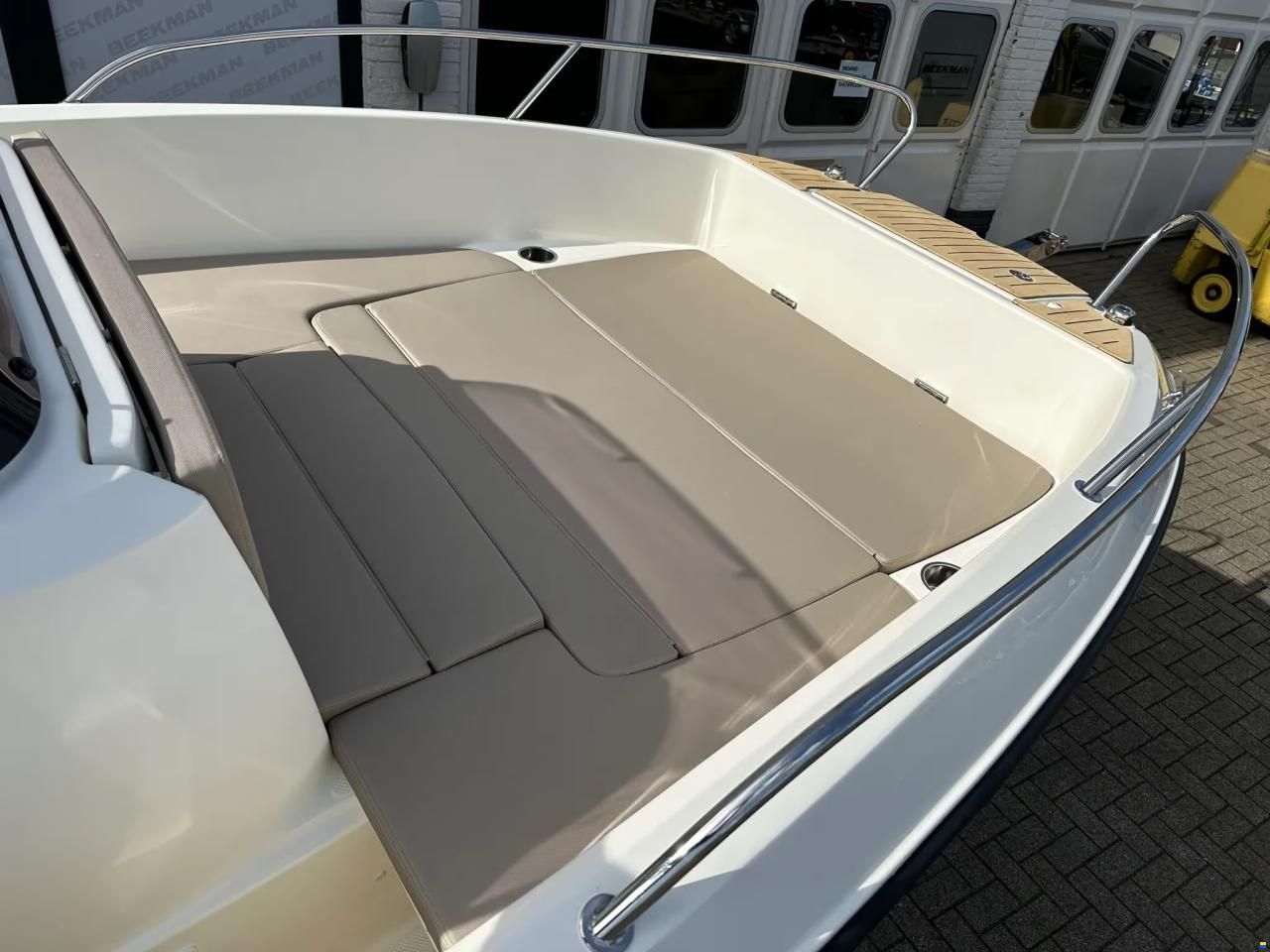 Quicksilver 605 Open