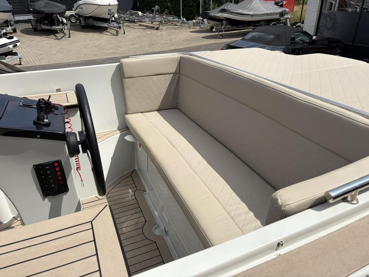 Maxima 630 Tender