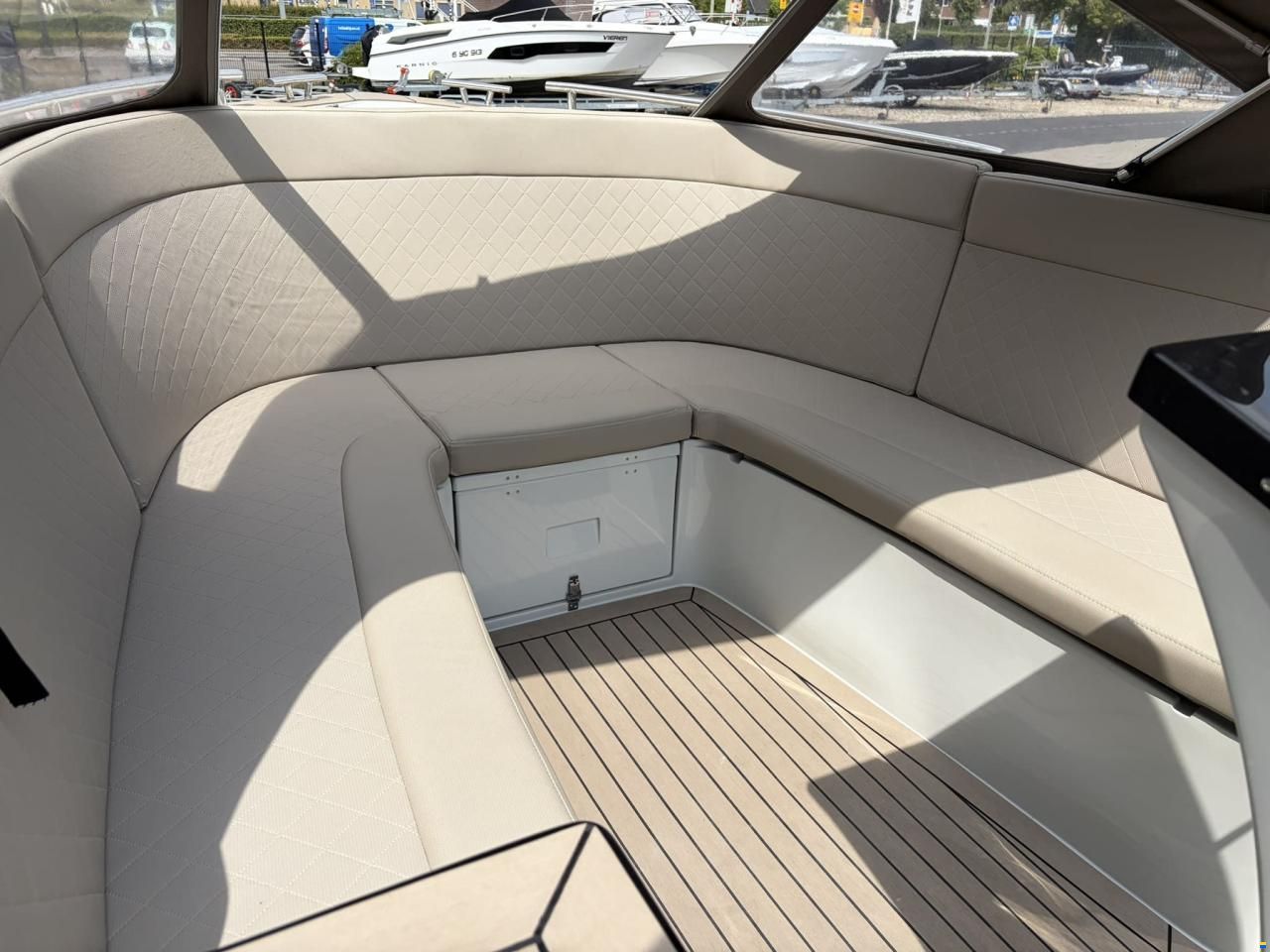 Maxima 630 Tender