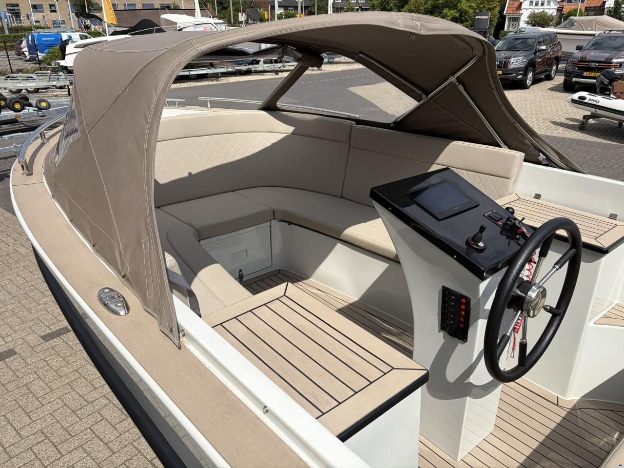Maxima 630 Tender