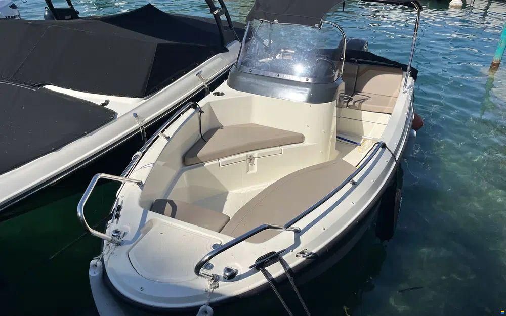 Quicksilver Activ 455 Open