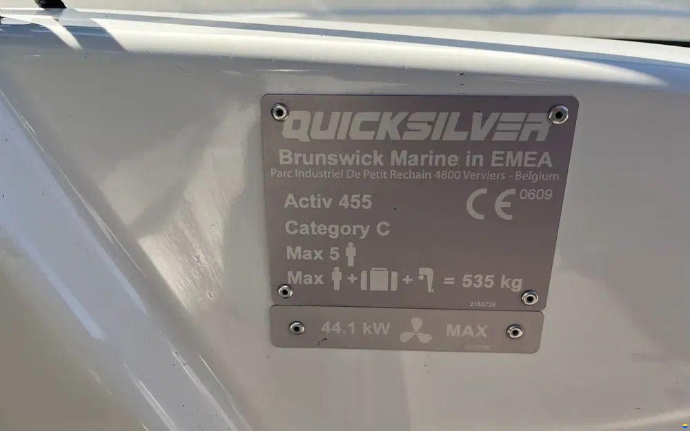 Quicksilver Activ 455 Open