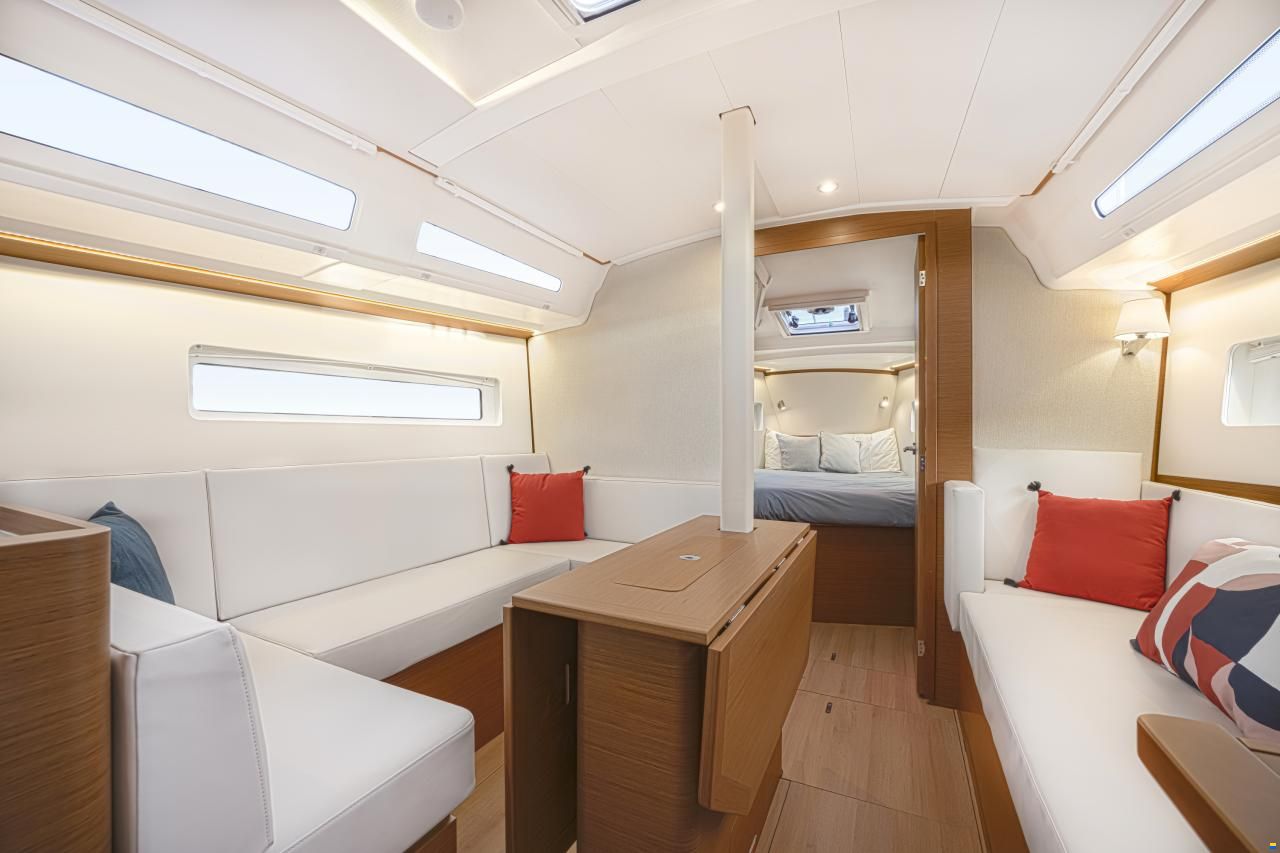 Jeanneau Sun Odyssey 380